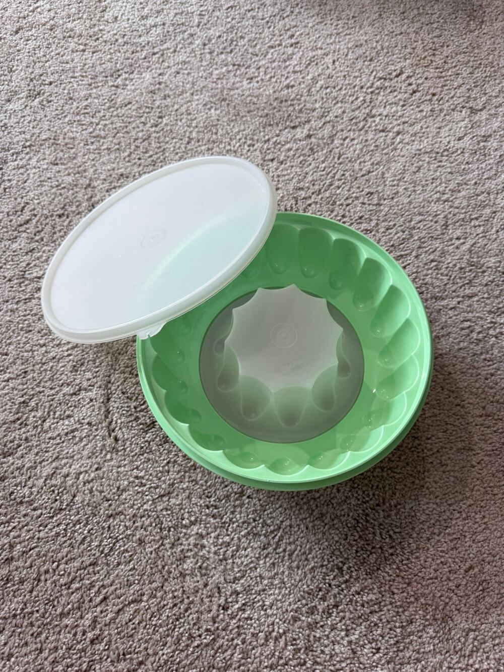 Vintage Tupperware Jel N Serve Jello Gelatin Dessert Mold Mint Green 3 Piece Lid
